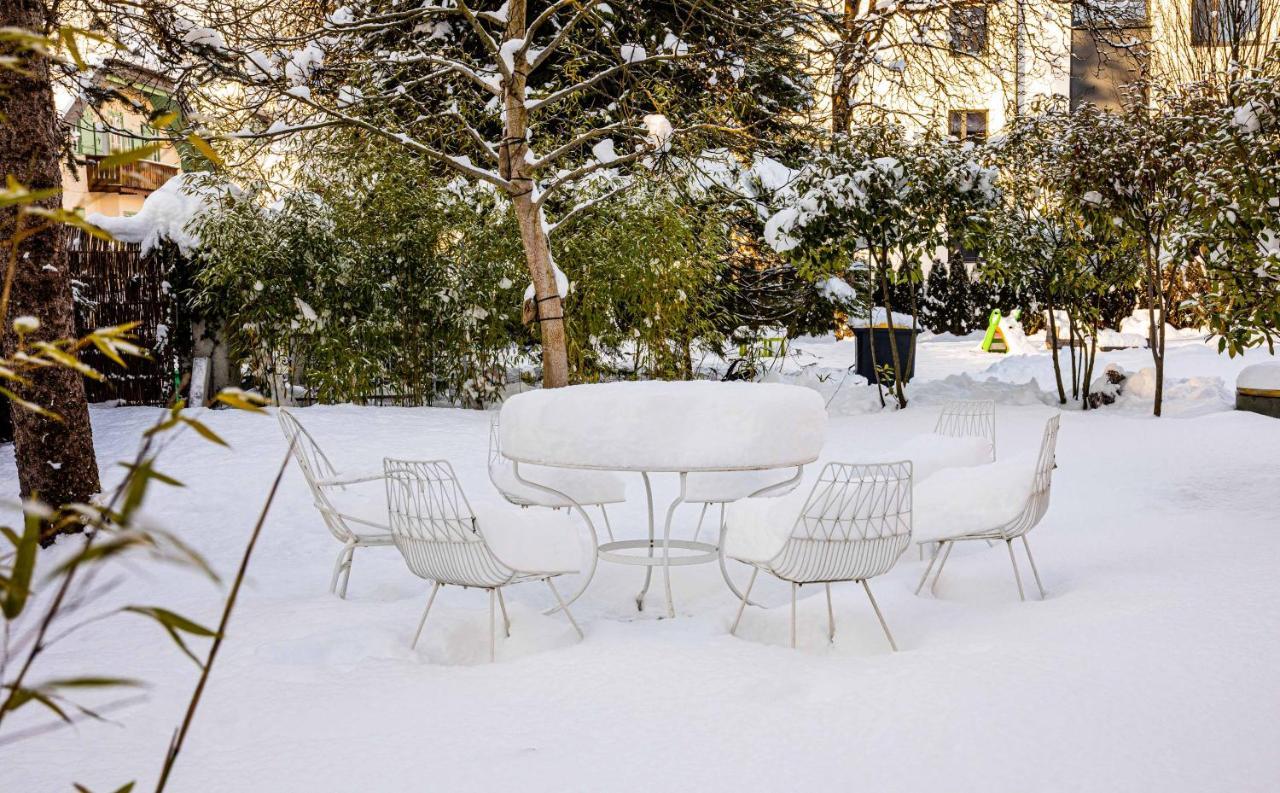 Family Wellhouse Green Garden Direct In Salzburg, Sunny Big Garden, Up To 16 Pax, Bikes For Free, Bbq, Sunbeds, Parking For Free, 15 Min Sound Of Music מראה חיצוני תמונה